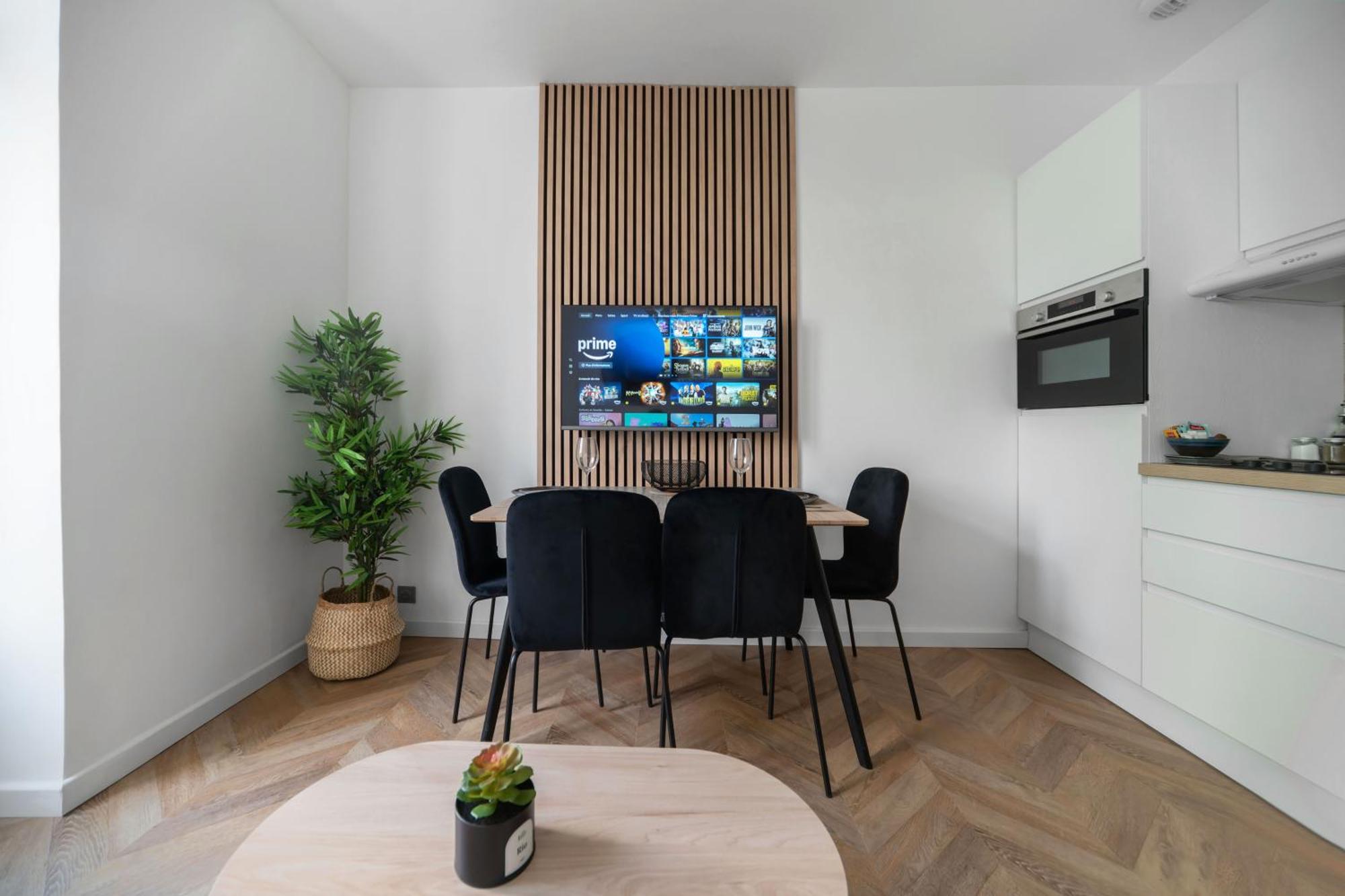 Residence Serbie - Appartements Design Et Climatises En Centre Ville 비시 외부 사진