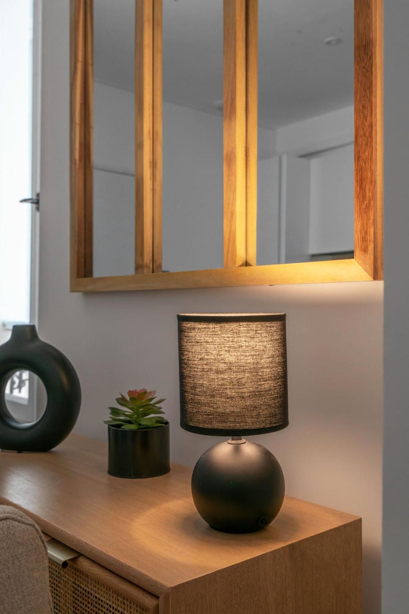 Residence Serbie - Appartements Design Et Climatises En Centre Ville 비시 외부 사진