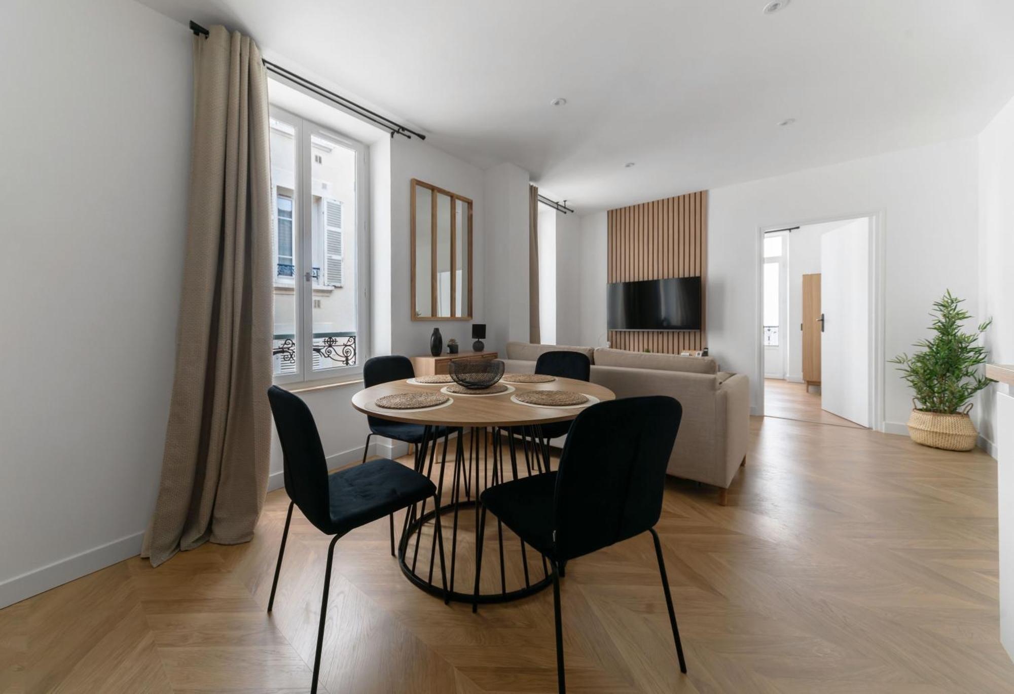 Residence Serbie - Appartements Design Et Climatises En Centre Ville 비시 외부 사진