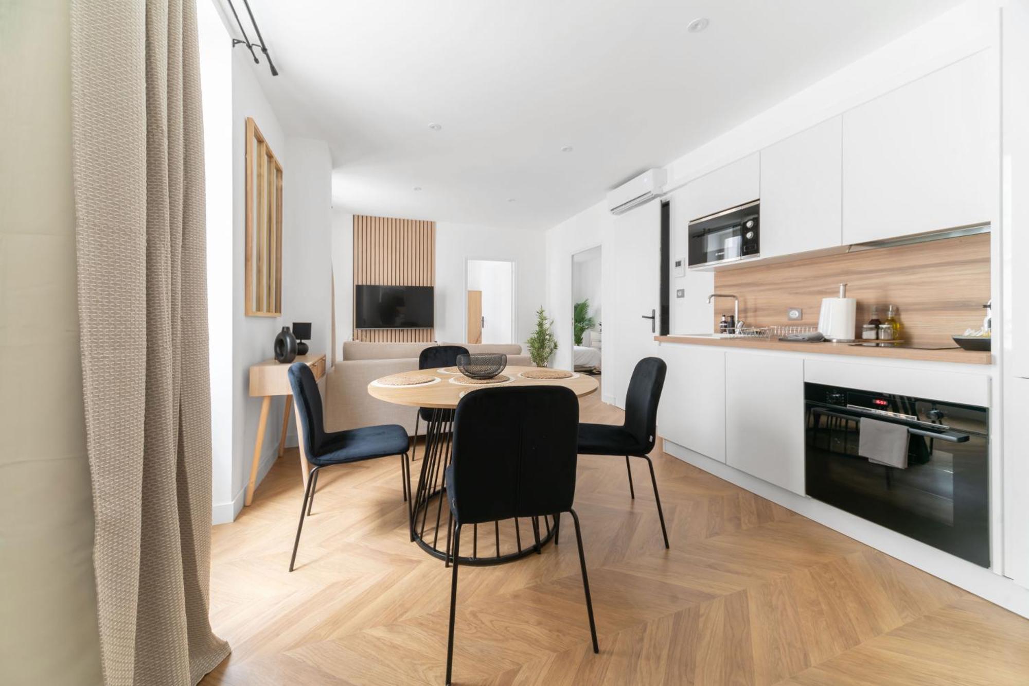 Residence Serbie - Appartements Design Et Climatises En Centre Ville 비시 외부 사진