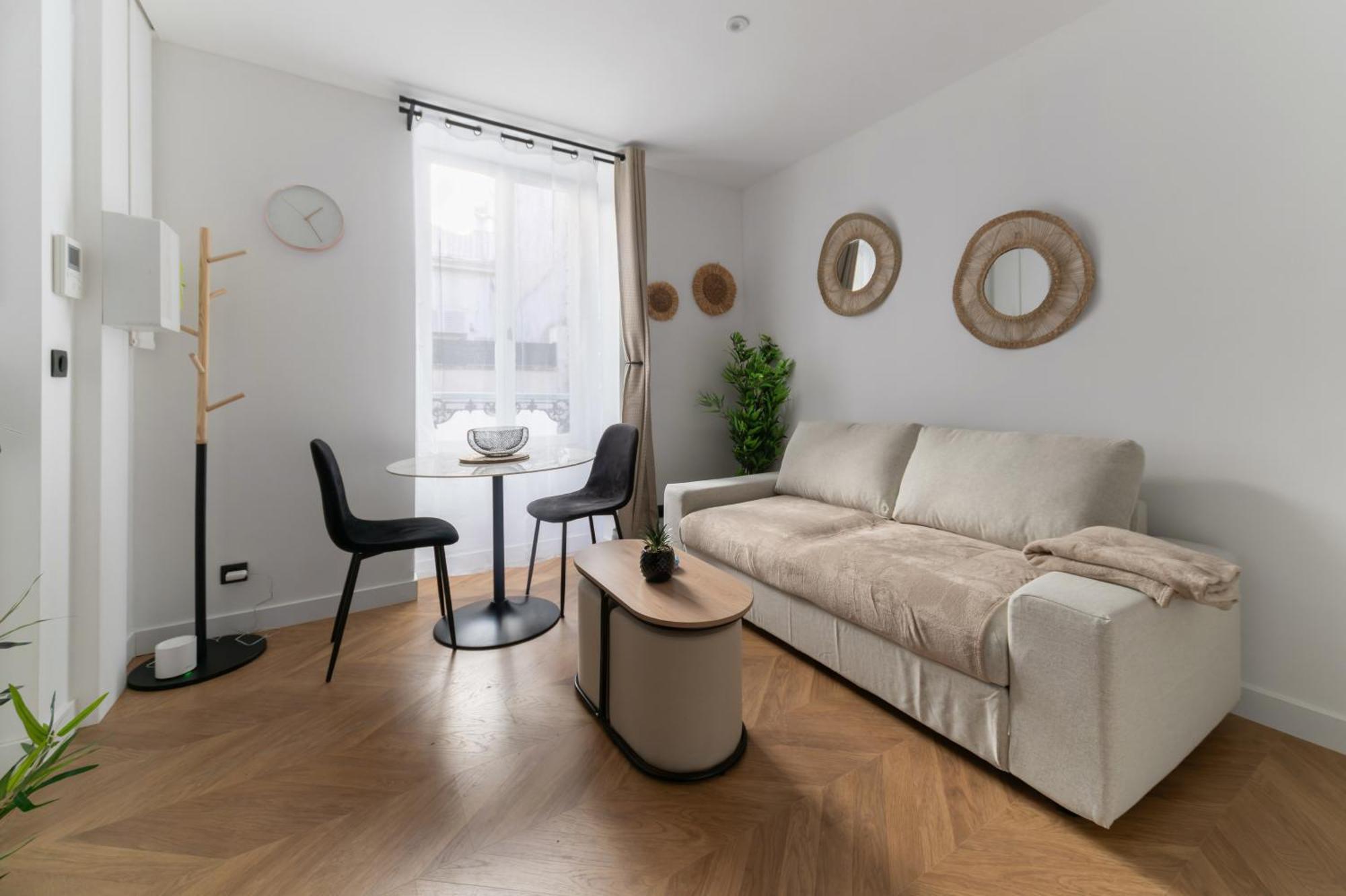 Residence Serbie - Appartements Design Et Climatises En Centre Ville 비시 외부 사진